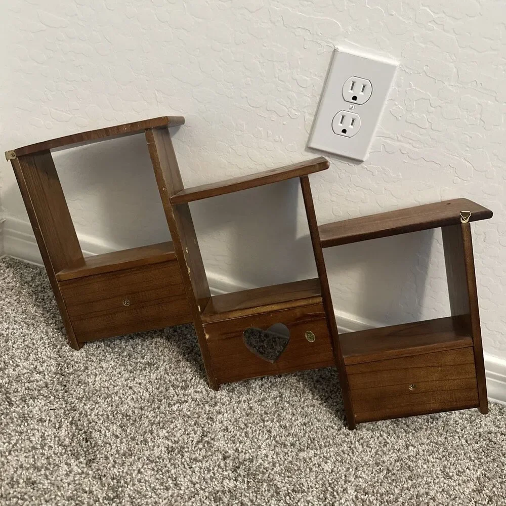 Vintage Wood Trinket Knick Knack Hanging Display Wall Shelf/With Cut Out Hearts